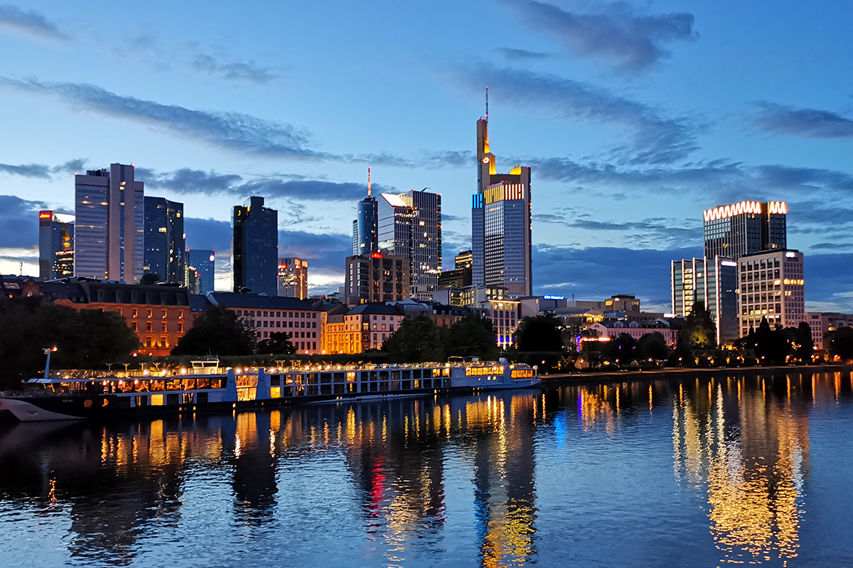 Skyline Frankfurt am Main bei Nacht
